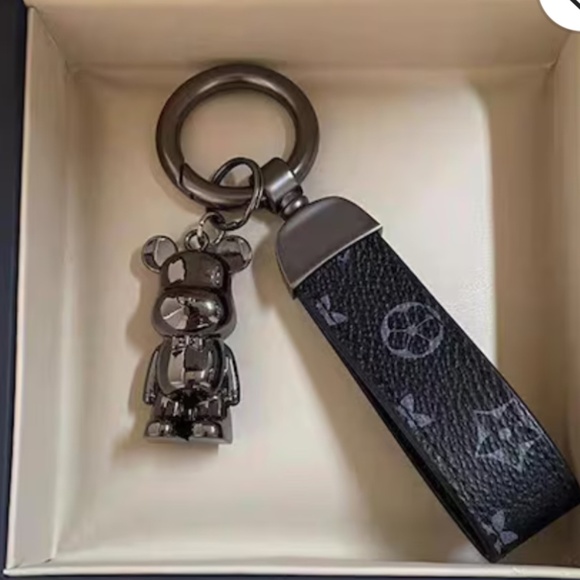 Key Chain Bag Charm NEW - Picture 1 of 1
